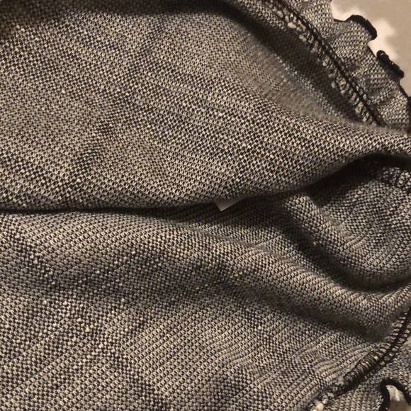 Banana Republic Square Patterned Top Size XS - Picture 6 of 10